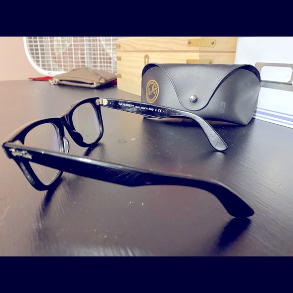 𝑈𝑛𝑖𝑠𝑒𝑥 𝑟𝑎𝑦𝑏𝑎𝑛 𝑔𝑙𝑎𝑠𝑠𝑒𝑠 𝑤𝑎𝑦𝑓𝑎𝑟𝑒𝑟 - Picture 5 of 6